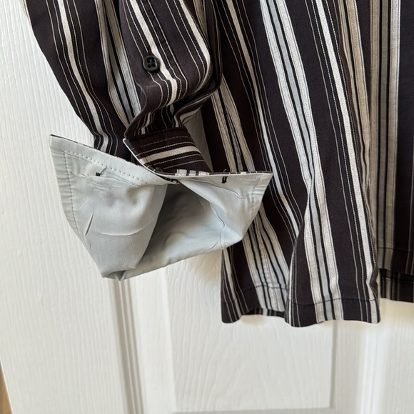 Vintage Mexx men’s medium button down shirt. Brown, black and blue pinstriped. - Picture 4 of 8